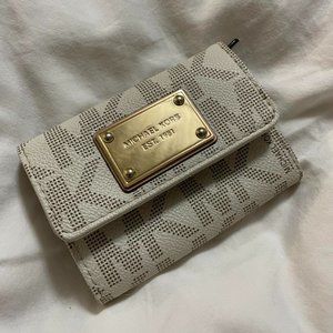 Michael Kors Small Compact Wallet in Cream/Gold
